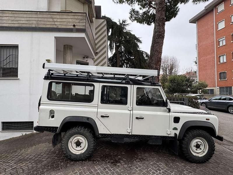 Usata Land Rover Defender 122 CV (89 kW) 2006 Bianco Station wagon