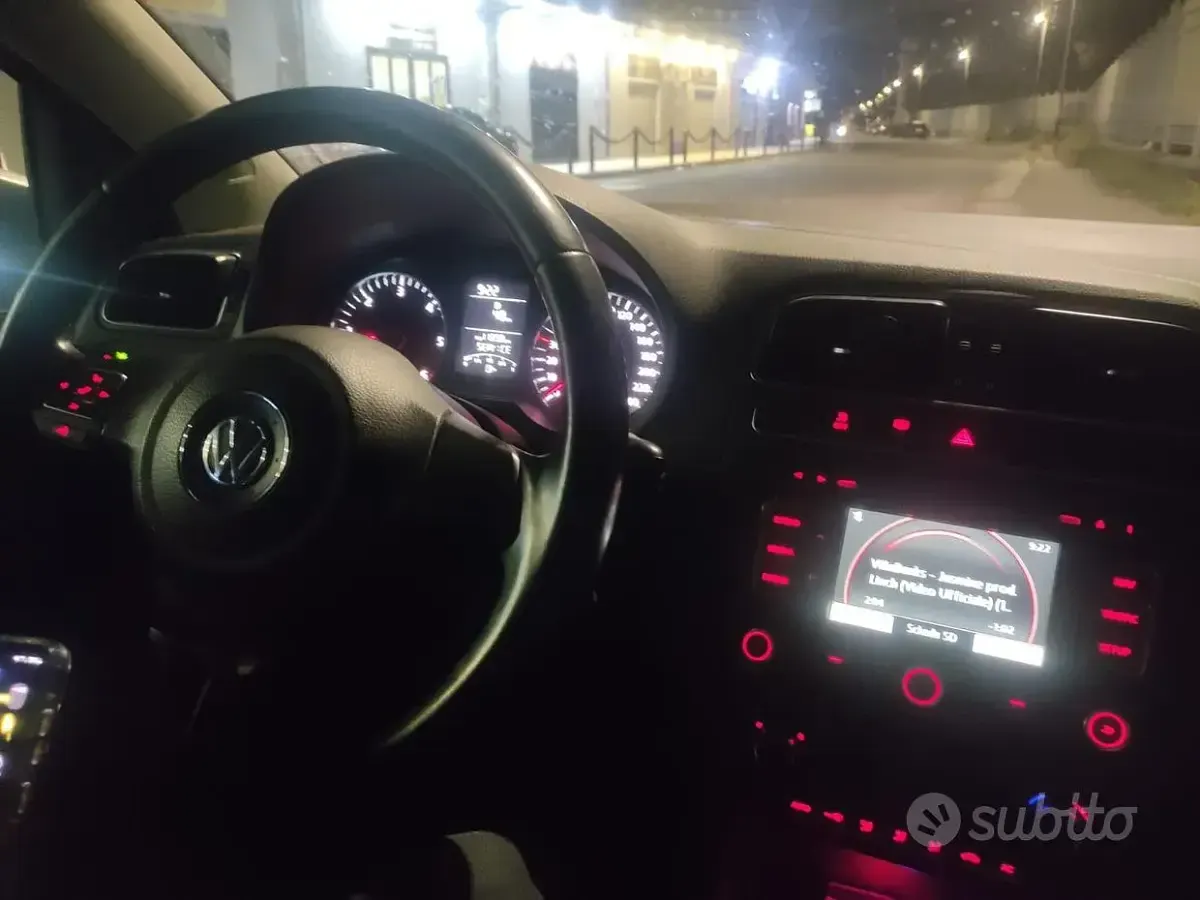 Usata VW Polo Cross 90 CV (66 kW) 2012 Rosso Utilitaria