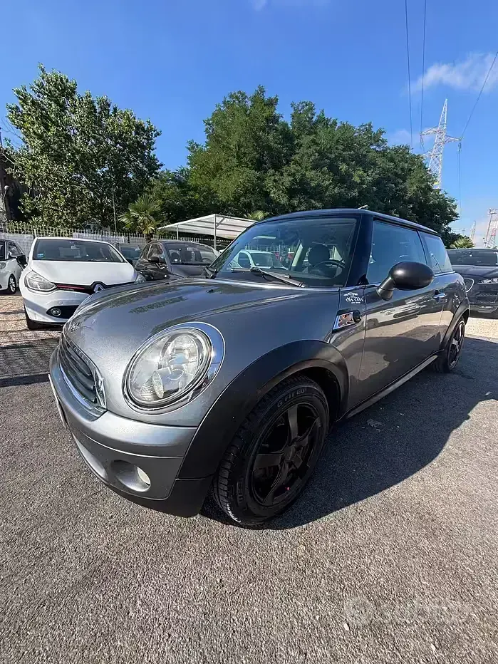 Usata Mini ONE 75 CV (55 kW) 2010 Grigio Utilitaria