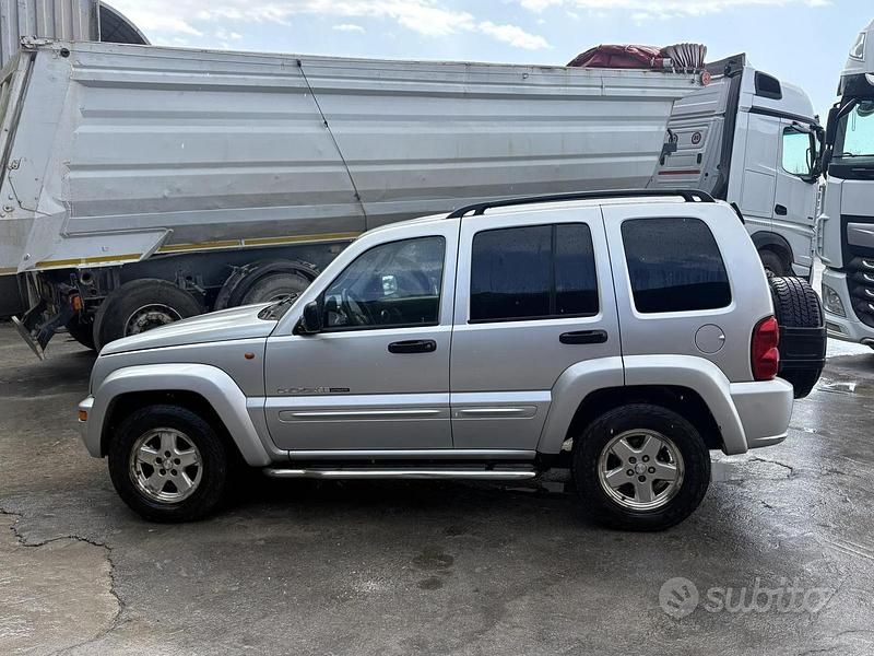 Usata Jeep Cherokee 2004 Grigio SUV