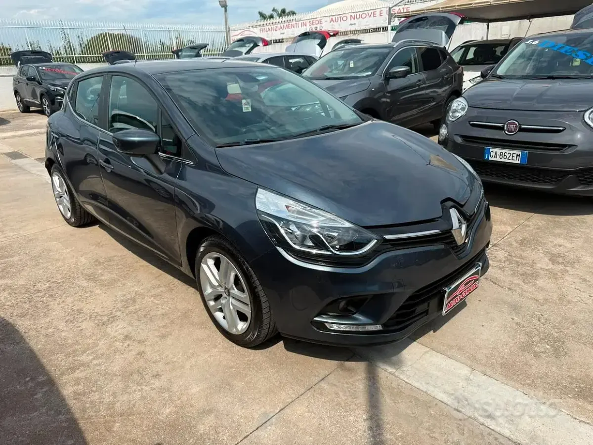 Usata Renault Clio IV Zen 75 CV (55 kW) 2017 Blu Berlina