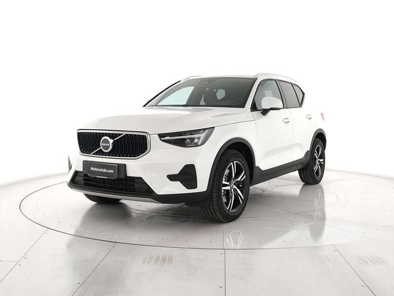 Nuova Volvo XC40 Core 163 CV (119 kW) 2026 Cristal white pearl SUV