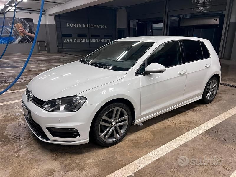 Usata VW Golf VII R-line 110 CV (80 kW) 2015 Bianco Berlina