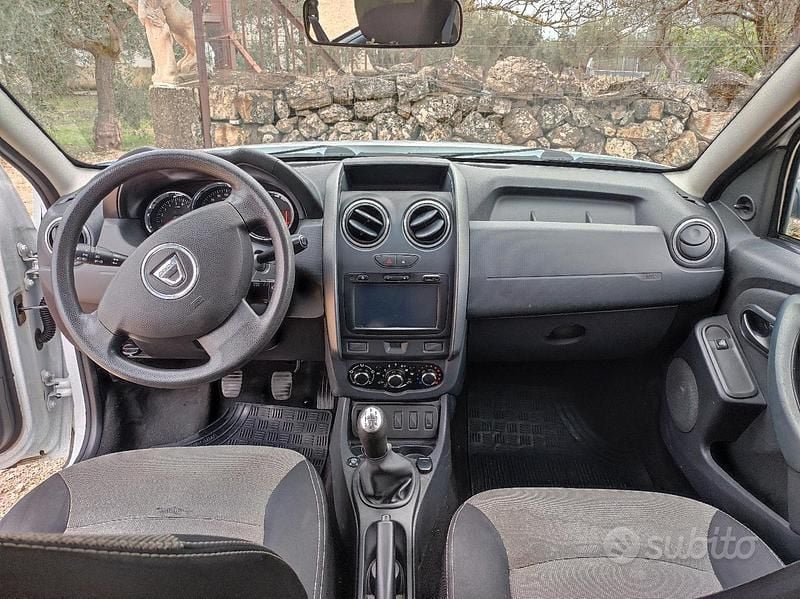 Usata Dacia Duster 110 CV (80 kW) 2014 Bianco SUV