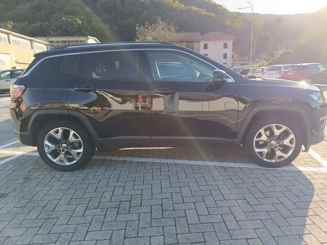 Usata Jeep Compass Limited 120 CV (88 kW) 2020 Nero SUV