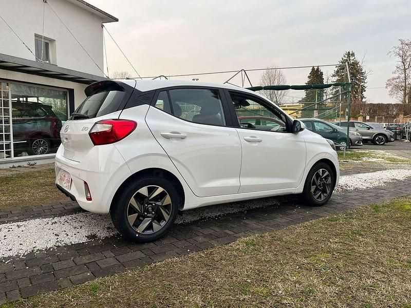 Nuova Hyundai i10 63 CV (46 kW) 2025 Atlas white Utilitaria