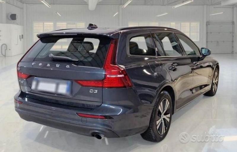 Usata Volvo V60 Business Edition 150 CV (110 kW) 2019 Grigio Station wagon