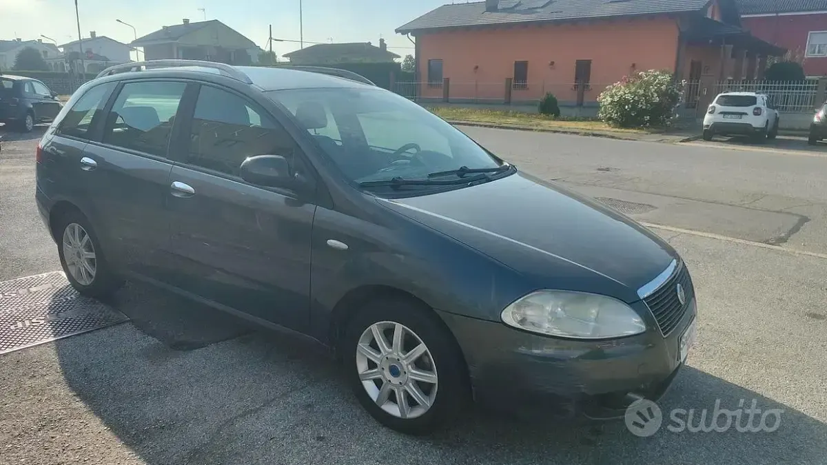 Usata Fiat Croma Dynamic 120 CV (88 kW) 2006 Grigio Station wagon