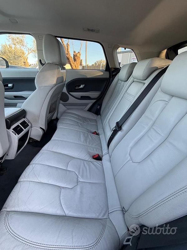 Usata Land Rover Range Rover evoque Prestige 150 CV (110 kW) 2011 Bianco Station wagon