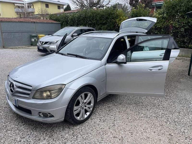 Usata Mercedes C220 Avantgarde 170 CV (125 kW) 2007 Station wagon