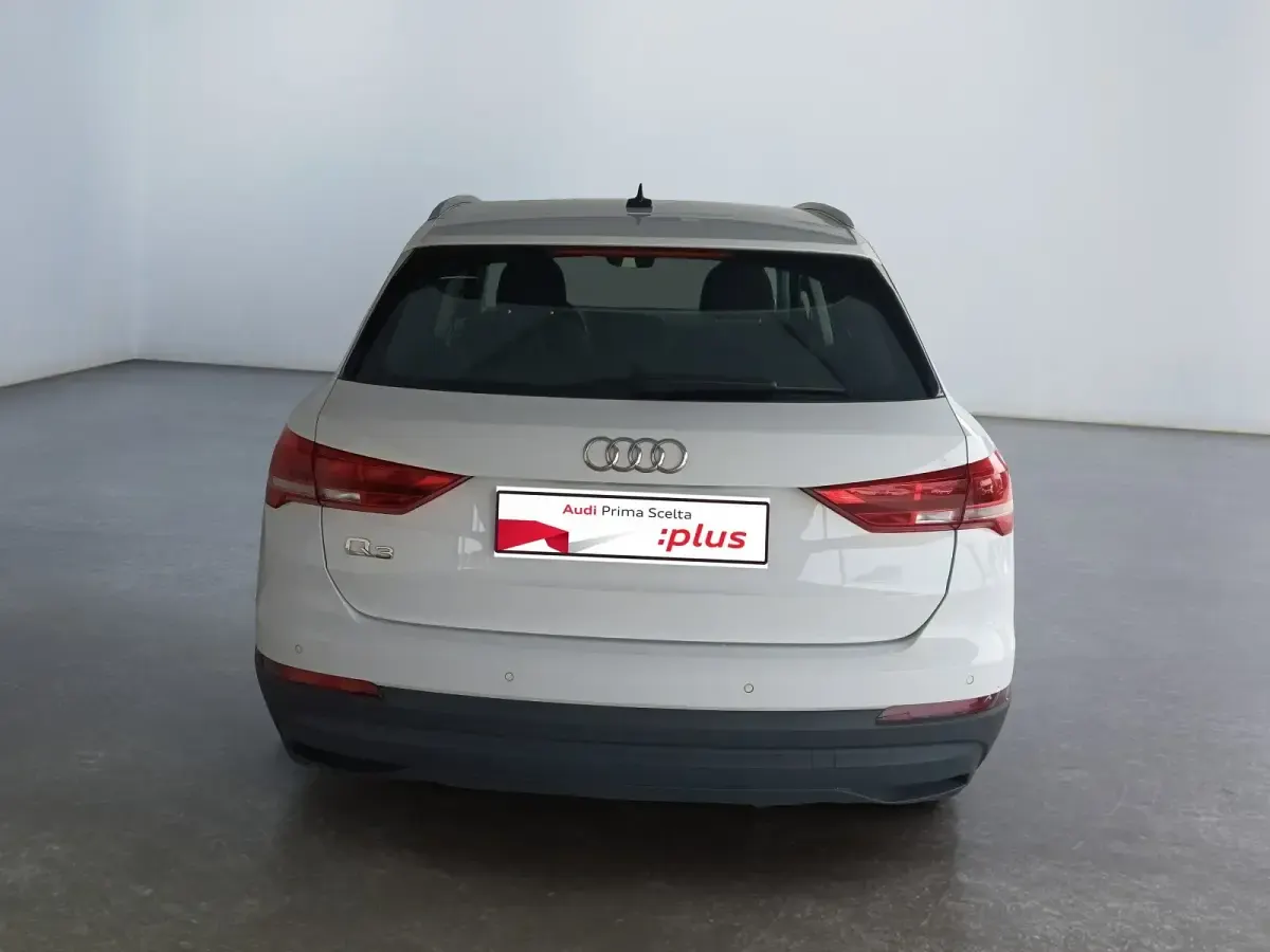 Usata Audi Q3 Business 150 CV (110 kW) 2022 Bianco SUV