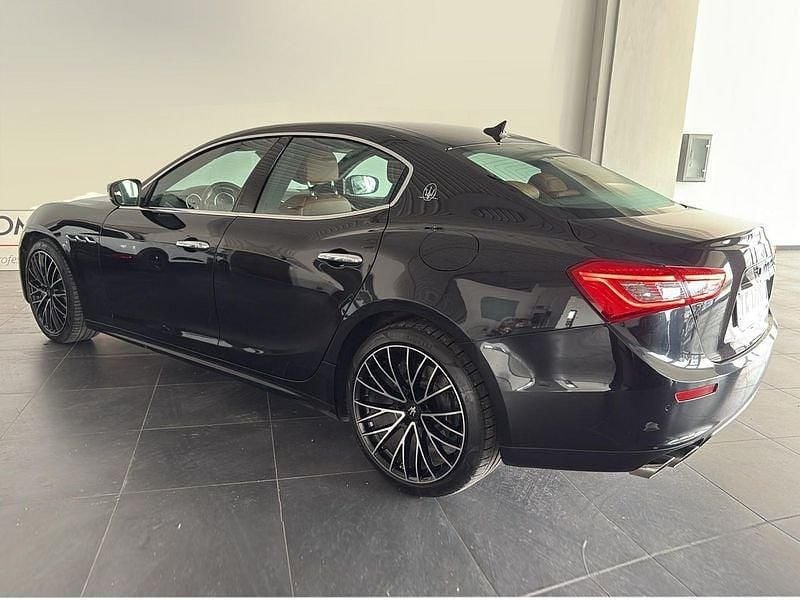 Usata Maserati Ghibli 250 CV (183 kW) 2017 Nero Berlina