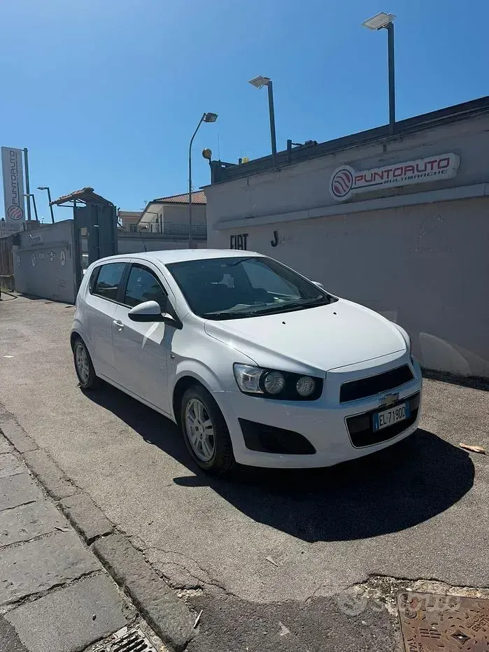Usata Chevrolet Aveo LT 86 CV (63 kW) 2011 Bianco Berlina