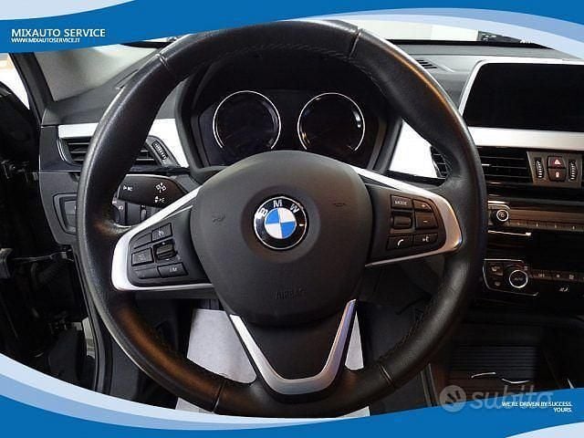 Begagnad BMW X1 Efficient Dynamics 218 HK (160 kW) 2019 Svart SUV