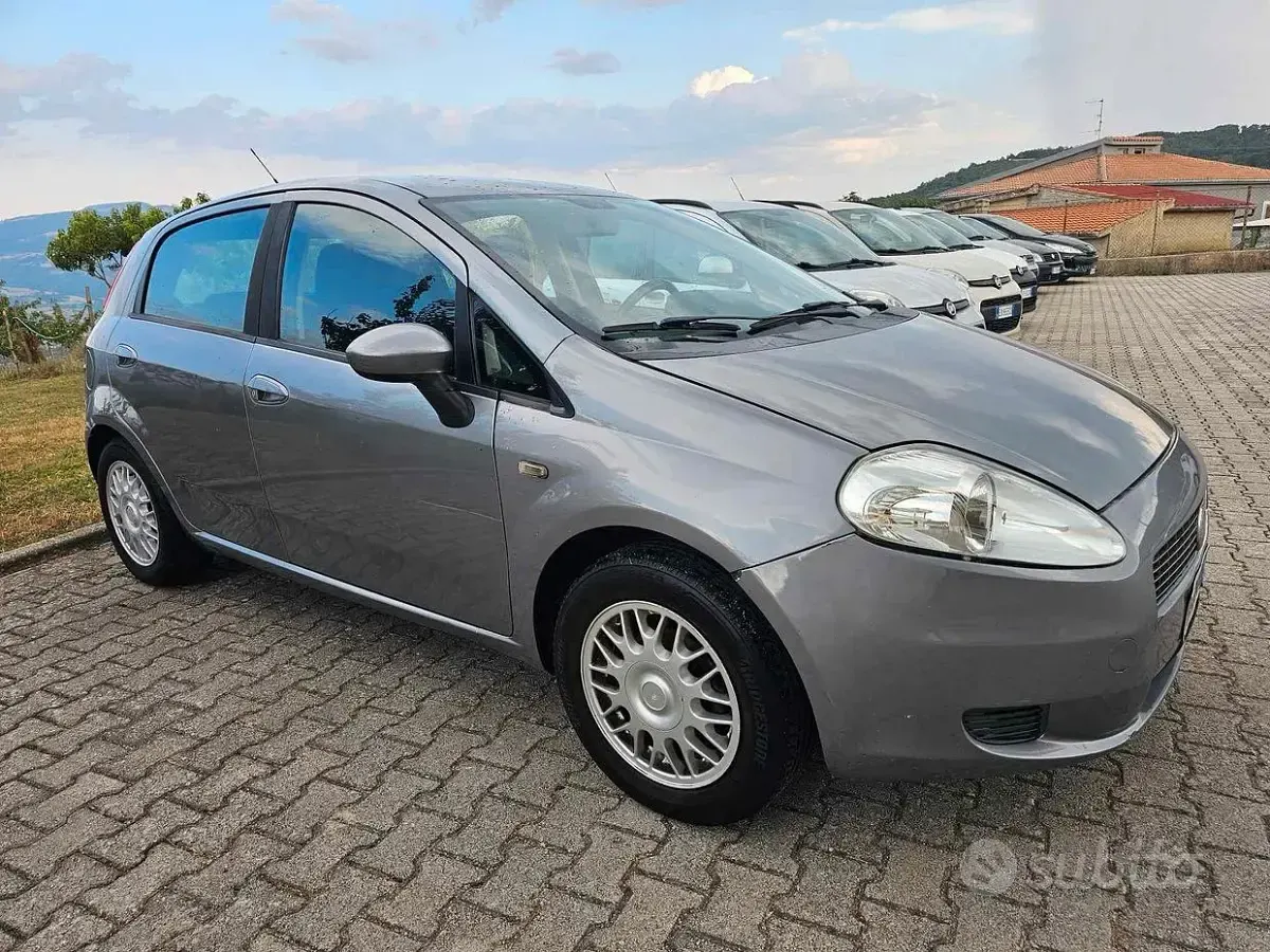 Usata Fiat Grande Punto 65 CV (47 kW) 2007 Utilitaria