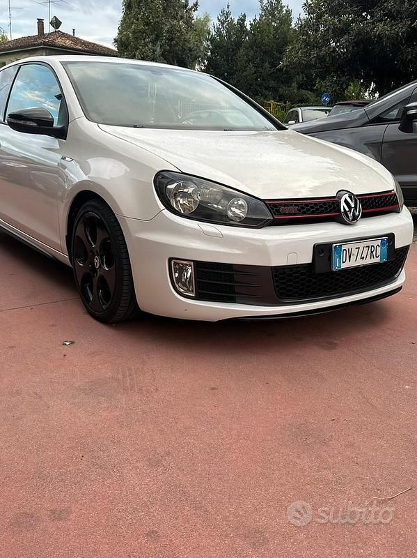 Usata VW Golf VI GTI 300 CV (220 kW) 2009 Bianco Utilitaria