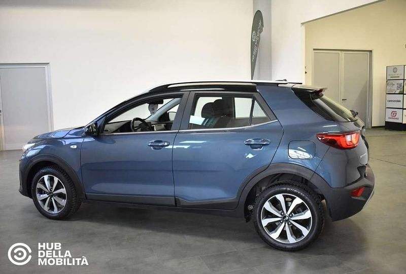 Usata Kia Stonic Style 101 CV (74 kW) 2021 Blu SUV