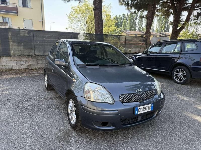 Usata Toyota Yaris 65 CV (47 kW) 2004 Other Utilitaria