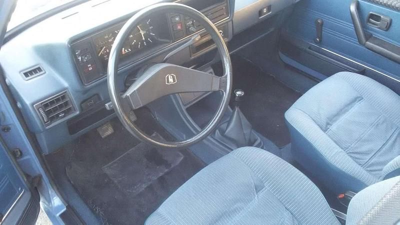 Usado VW Golf III 50 CV (36 kW) 1992 Azul Utilitario