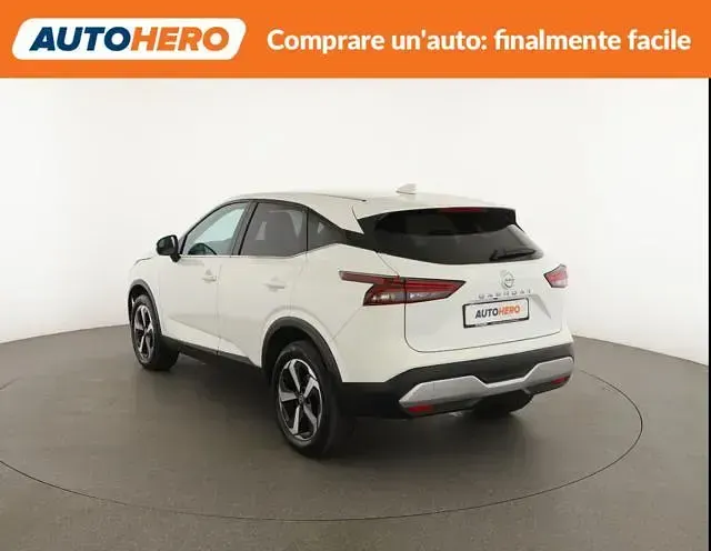 Usata Nissan Qashqai N-Connecta 140 CV (102 kW) 2022 Bianco SUV