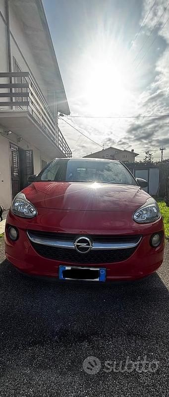 Usata Opel Adam Rocks 70 CV (51 kW) 2016 Utilitaria