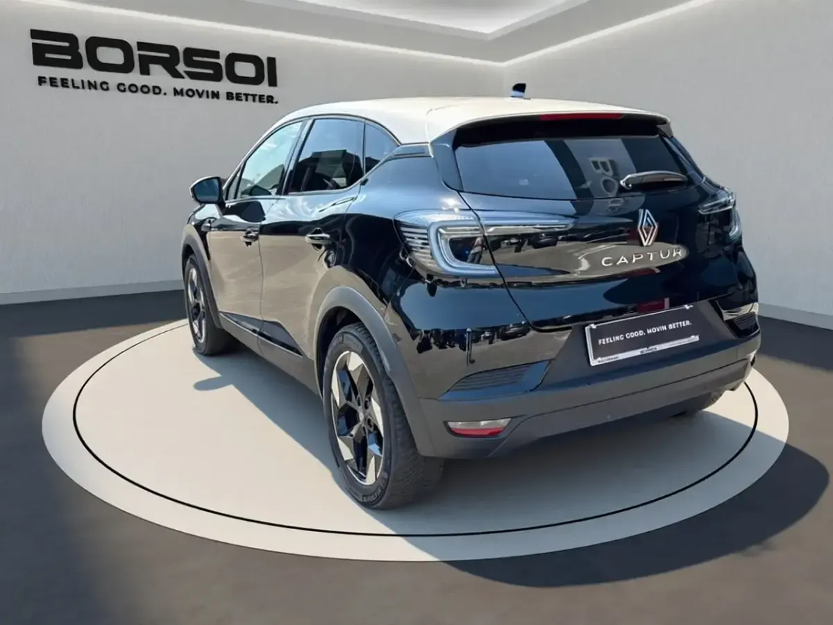 Usata Renault Captur Techno 91 CV (66 kW) 2025 Be style anversa (nero etoilé + tetto grigio perla) SUV