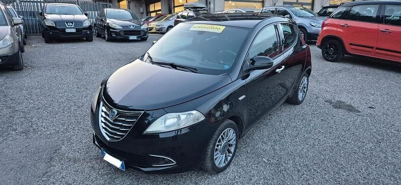 Usata Lancia Ypsilon S 95 CV (69 kW) 2011 Nero Utilitaria