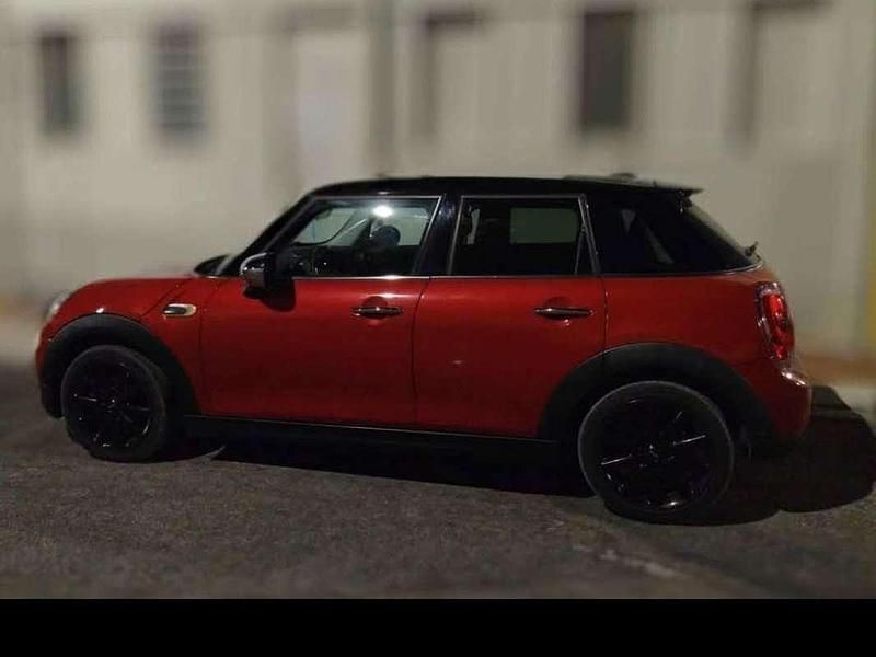 Usata Mini Cooper D 116 CV (85 kW) 2015 Rosso Utilitaria