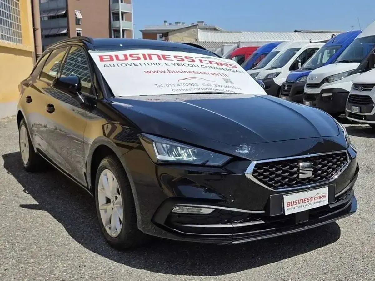 Usata Seat Leon Style 116 CV (85 kW) 2023 Nero Station wagon