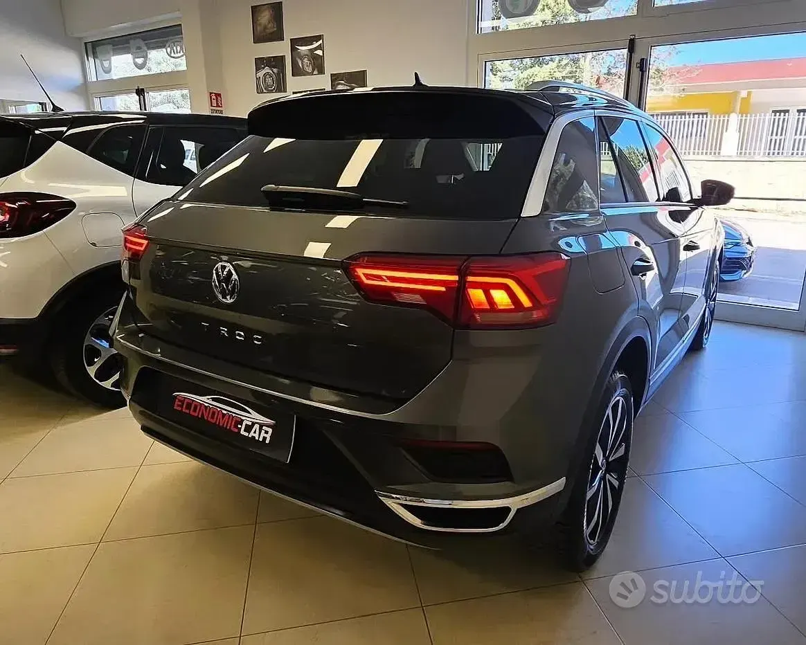 Usata VW T-Roc Advance 116 CV (85 kW) 2018 Grigio SUV