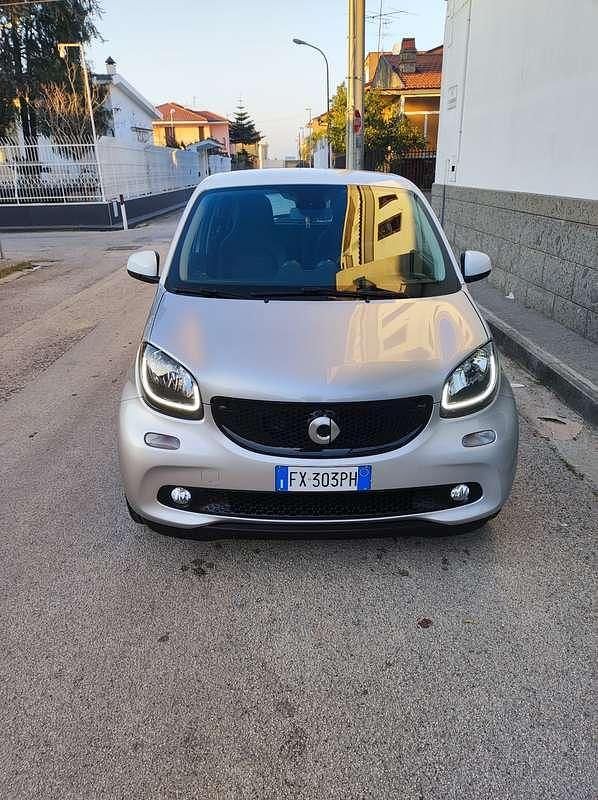 Usata Smart ForFour Prime 71 CV (52 kW) 2019 Utilitaria