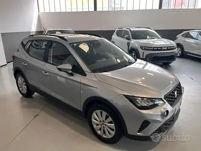 Usata Seat Arona Style 110 CV (80 kW) 2024 Arancione SUV