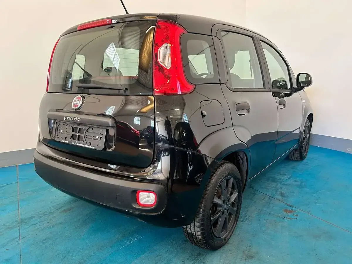 Usata Fiat Panda 69 CV (50 kW) 2011 Rosso Utilitaria