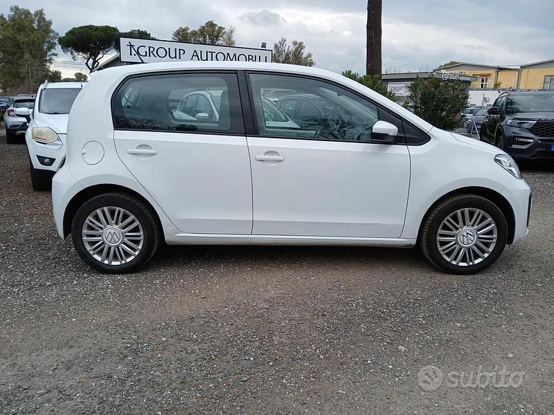 Begagnad VW up! Sport 65 HK (47 kW) 2022 Vit Halvkombi