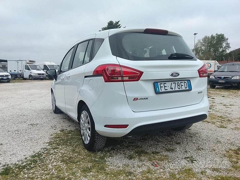 Usata Ford B-MAX Titanium 101 CV (74 kW) 2016 Bianco Monovolume