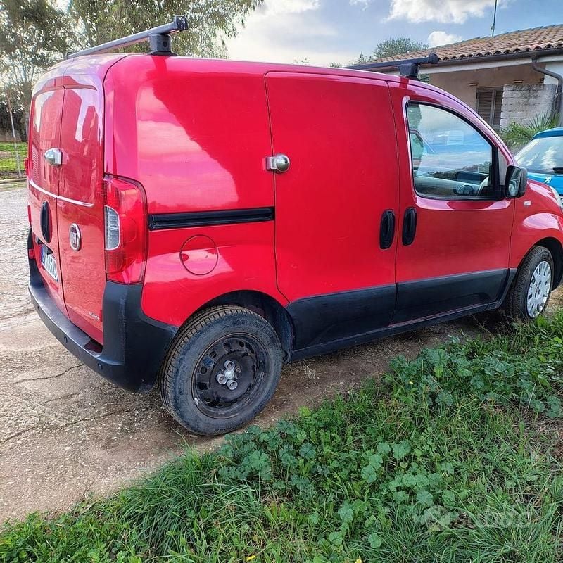 Usata Fiat Fiorino 75 CV (55 kW) 2014 Rosso Monovolume
