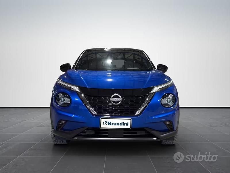 Usata Nissan Juke Tekna 143 CV (105 kW) 2022 Blu / tetto nero SUV