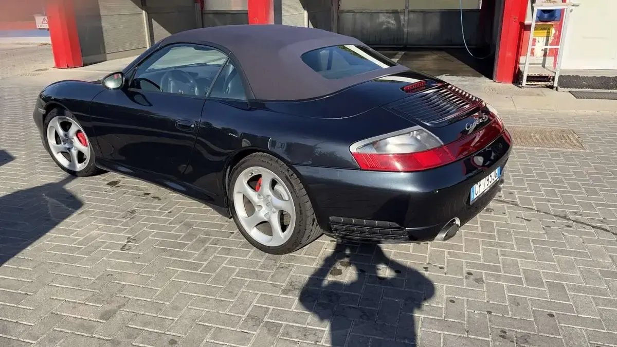 Usata Porsche 911 Carrera 4S Cabriolet 320 CV (235 kW) 2004 Cabrio