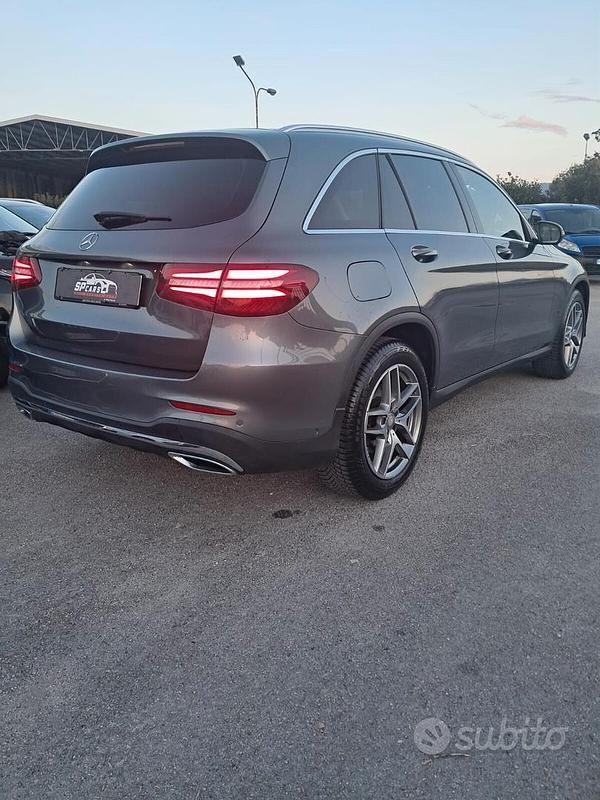 Usata Mercedes GLC250 Executive 204 CV (150 kW) 2016 Grigio SUV