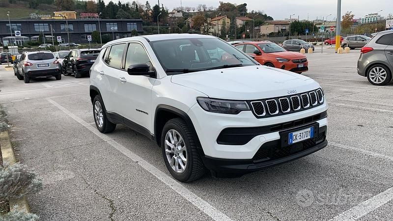 Usata Jeep Compass Longitude 131 CV (96 kW) 2022 Bianco SUV