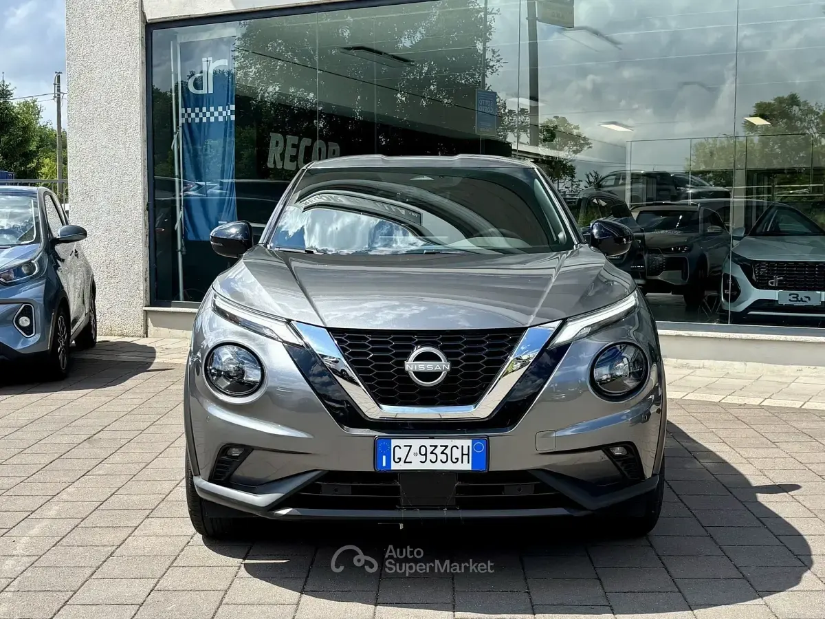 Usata Nissan Juke N-Connecta 114 CV (83 kW) 2025 Gray SUV