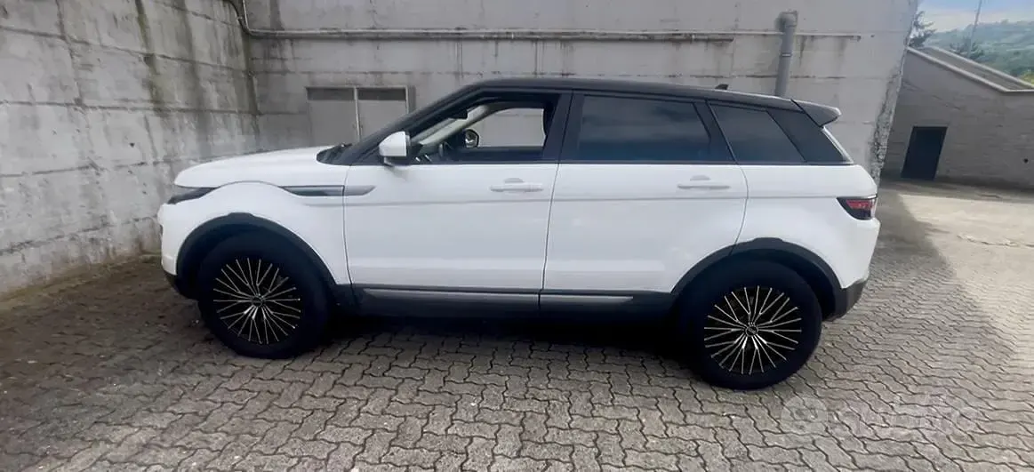 Usata Land Rover Range Rover 150 CV (110 kW) 2016 Bianco SUV