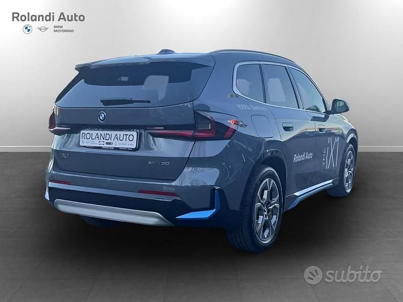 Usata BMW iX1 Comfort Edition 230 kW (313 CV) 2024 Grigio SUV