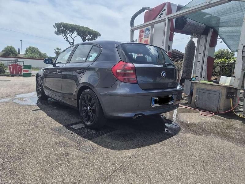 Usata BMW 118 143 CV (105 kW) 2008 Grigio Utilitaria