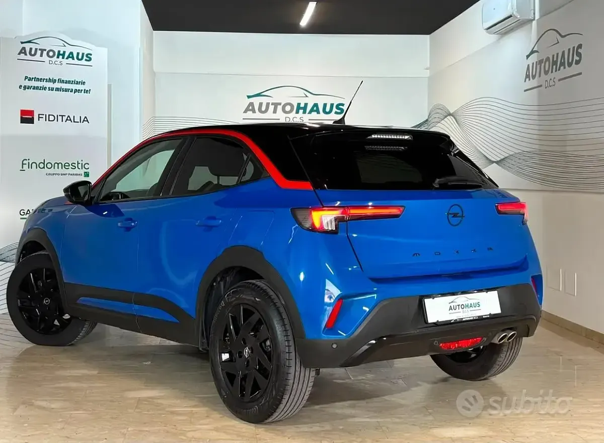 Usata Opel Mokka Elegance 131 CV (96 kW) 2023 Bluazzurro SUV