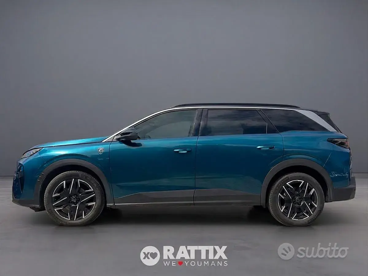 Usata Peugeot 5008 GT 136 CV (100 kW) 2025 Sconosciuto SUV