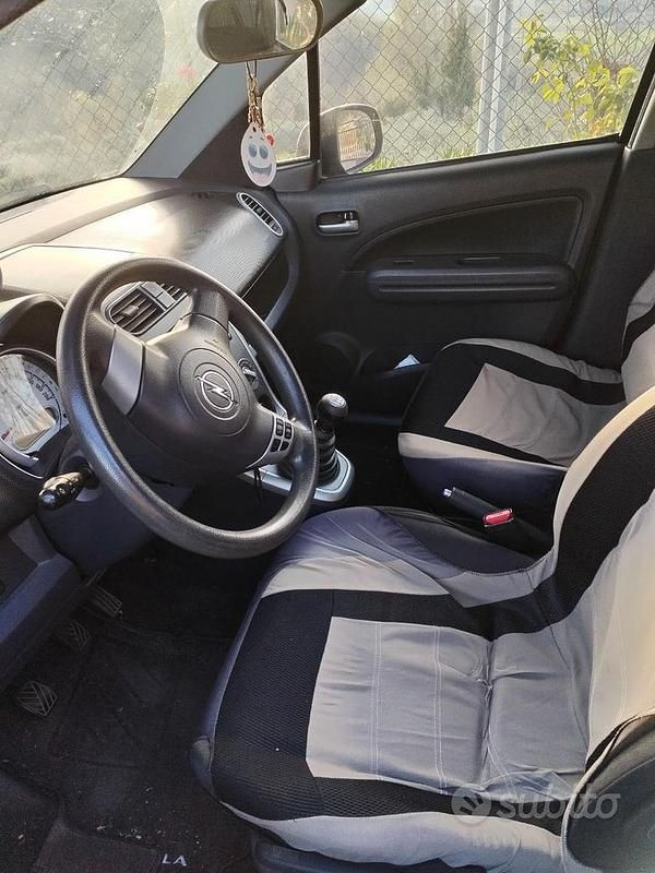 Usata Opel Agila Enjoy 68 CV (50 kW) 2009 Nero Utilitaria