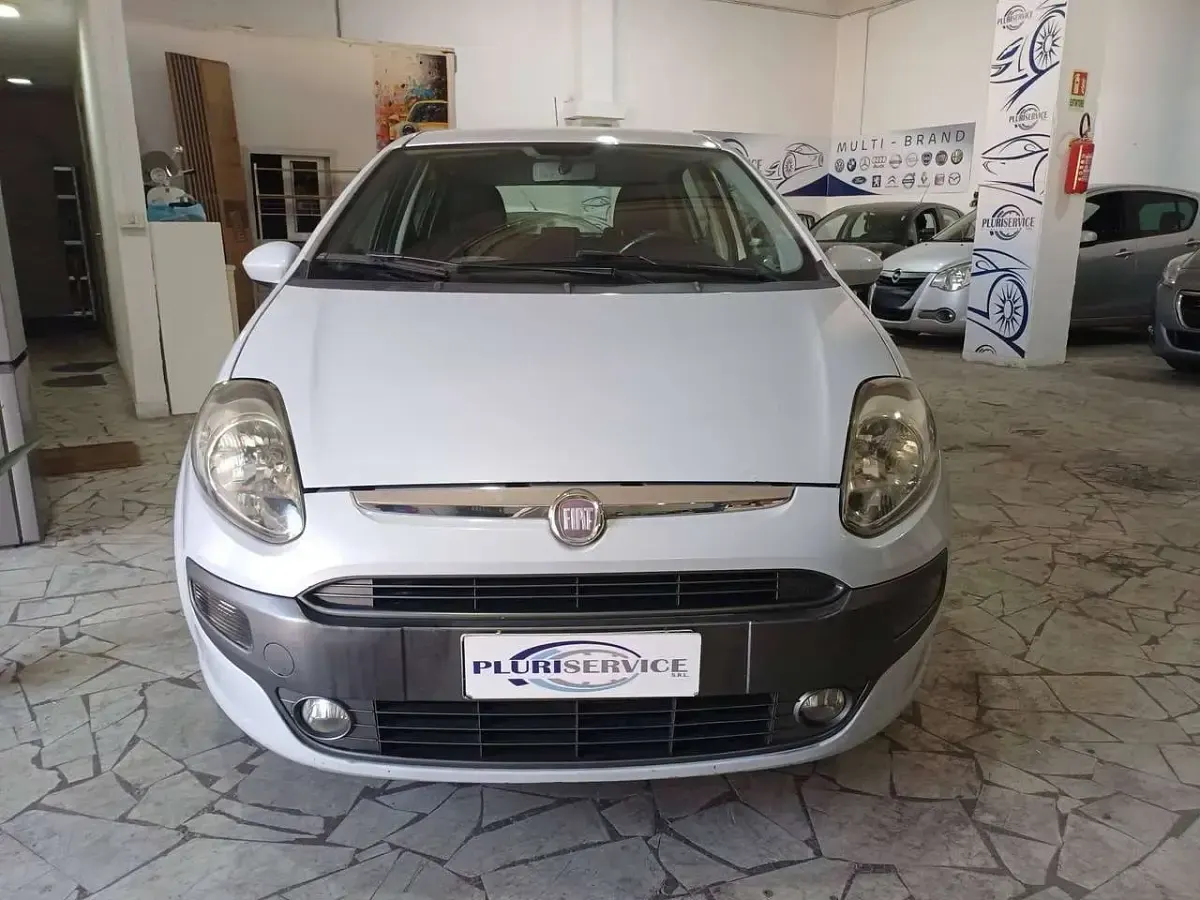 Usata Fiat Punto Evo Emotion 95 CV (69 kW) 2011 Bianco Utilitaria
