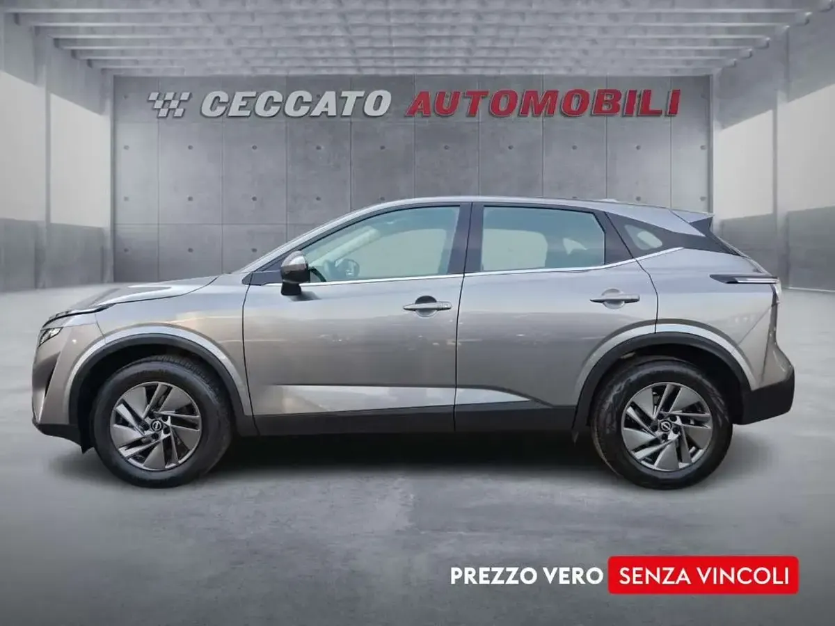 Usata Nissan Qashqai Acenta 140 CV (102 kW) 2025 Grigio SUV