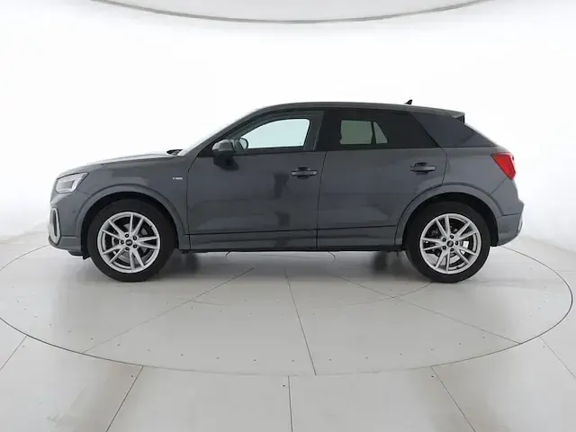 Usata Audi Q2 S-Line 150 CV (110 kW) 2025 Grigio daytona perlato SUV
